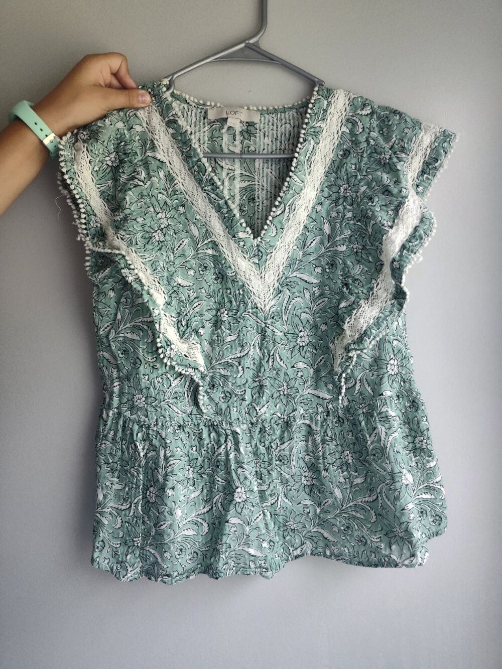 Loft v-neck top